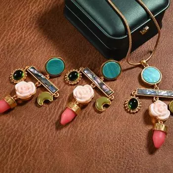 Комплект из серег и ожерелья с кисточками в стиле ретро «Весы» в богемном стиле — уникальный нишевый дизайн Stud Earrings