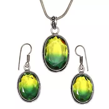 Комплект из серег и подвески ко Дню матери с зеленым турмалином