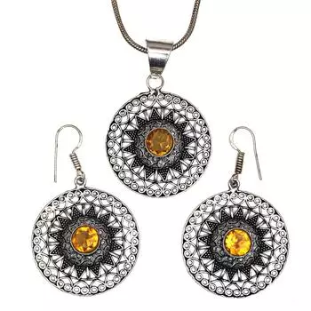 Комплект из серег и подвески на День матери с цитрином и топазом