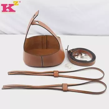 Комплект из трех сумок ручной работы из плетеной кожи: сумка на плечо, через плечо и сумка-ведро с завязкой. чёрный