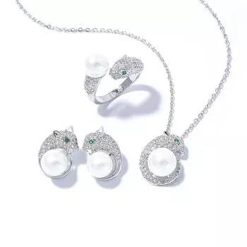 Комплект из трех украшений с инкрустацией жемчугом, летние и корейские украшения для женщин, комплект из трех украшений с головой леопарда, модный, простой и универсальный. Necklace белый