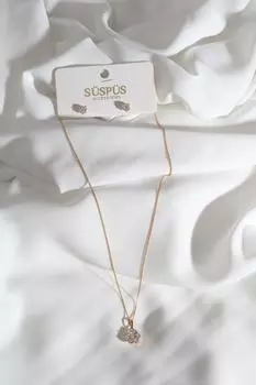 Комплект колье и серег золотого цвета с цветочным узором