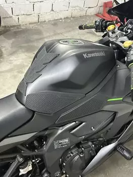 Комплект накладок на бак сцепления, совместимый с Ninja ZX4R ZX4RR (2023-2025) Бак Pad (черный)