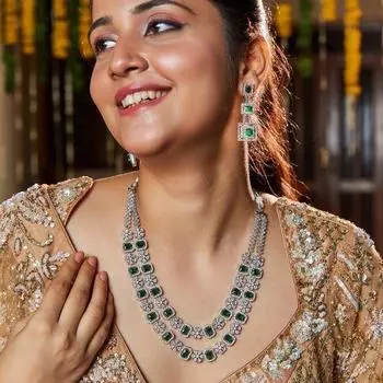 Комплект ослепительного двухслойного дизайнерского ожерелья Estele с родиевым покрытием CZ и зелеными и белыми кристаллами для женщин