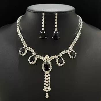 Комплект ожерелья с подвеской в виде капли воды, инкрустированный бриллиантами. Европейская и американская легкая роскошная цепочка на ключицу для тяжелой промышленности. Высококачественное украшение для предмета. чёрный