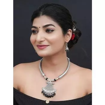 Комплект ожерелий из черного хасли с оксидированным посеребренным покрытием