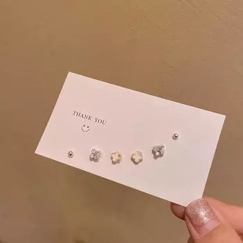 Комплект серег-игл «Четырехлистный клевер» из серебра 925 пробы: Компактные серьги-гвоздики с несколькими отверстиями для ушей и косточками для женщин.