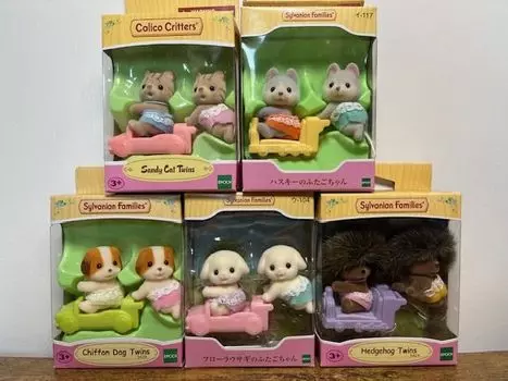 Комплект Sylvanian Families Twin Baby, комплект из 5 предметов, хаски, флора, кролик, ежик, шифон, собака, японская версия, зарубежная версия