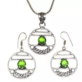Комплект украшений с подвеской из драгоценного камня перидот и кварцевым ожерельем 18-20
