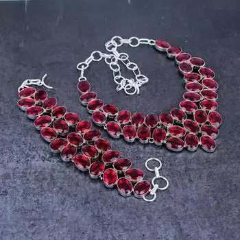 Комплект ювелирных изделий из серебра 925 пробы с натуральным мозамбикским гранатом T2s42