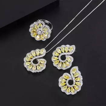 Комплект ювелирных изделий S925 Серебряные серьги-иглы Комплект аксессуаров для имитации ювелирных изделий Золотое бриллиантовое колье Кольцо с цирконом