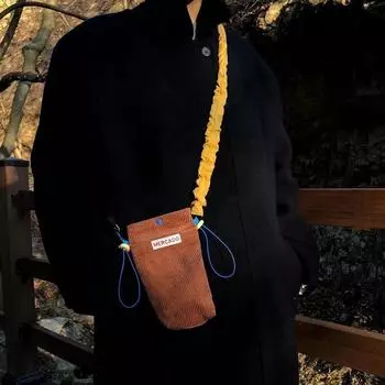 Kong Xiaozhen S Same Women S Bag Niche Corduroy Messenger Mobile Phone Bag Contrasting Color Retro Shoulder Mini Bag Tide коричневый