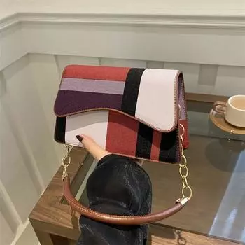 Контрастное цветное сращивание простая и модная маленькая квадратная женская сумка 2024 года лето новая корейская версия иностранного стиля портативная сумка через плечо чёрный