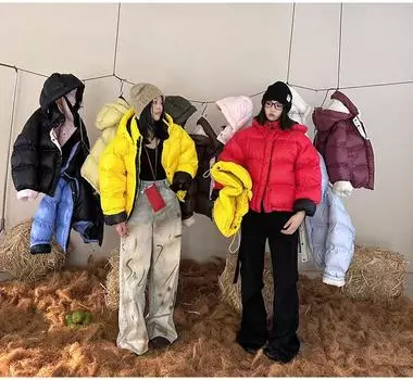 Контрастного цвета куртка-хлеб пуховик женский 2024 новый короткий утолщенный свободный повседневный конфетный пиджак average size within 70kg темно-коричневого