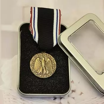 Копия американской медали военнопленного, значок