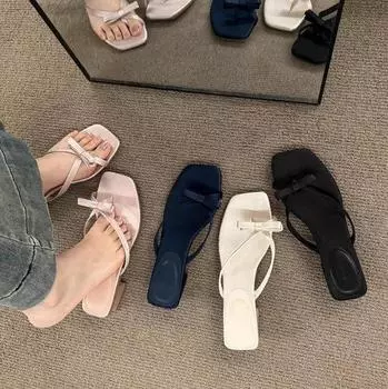 Korean slippers, new niche in the summer of 2024, sweet temperament, elegant strap, low-heeled commuter sandals 35 чёрный