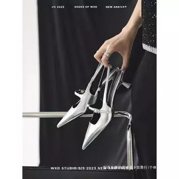 Korean stars have the same bag head cat and sandals for women in the summer of 2025, and the new pointed patent leather high-heeled single shoes for w 35