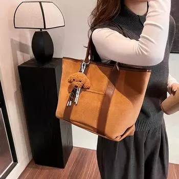 Корейская версия 2024 года, новая женская сумка в стиле ретро из замши, большая вместительная сумка, простая модная большая сумка Without pendant