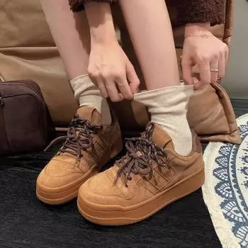 Korean version of fashionable platform white shoes women s 2024 new retro versatile velvet round head lace-up casual sports shoes 35