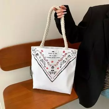 Корейская версия литературной нейлоновой сумки через плечо для женщин 2024 года, новая модная сумка из ткани для студентов, класса, для поездок на работу чёрный