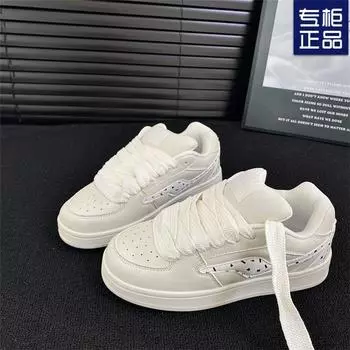 Korean version of niche milky white bread shoes women in 2025 spring new student versatile casual board shoes little white shoes women 35