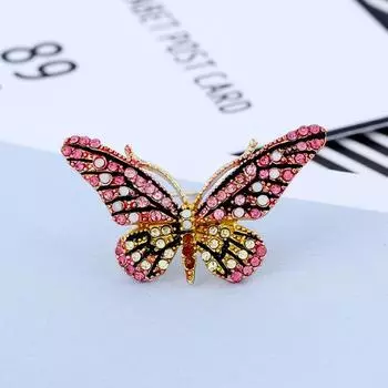 Korean version of retro socialite high-end women s butterfly diamond brooch sweater suit coat versatile temperament corsage accessories