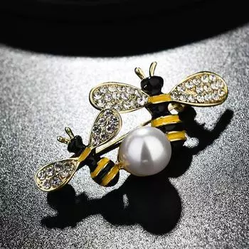 Корейская маленькая брошь пчелка жемчужные броши для девочек-студенток простые дикие броши для пиджака воротник кардигана