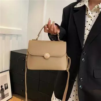 Корейская версия модной и повседневной сумки для женщин 2024 года, новая модная маленькая квадратная сумка весеннего стиля, простая сумка через плечо на одно плечо