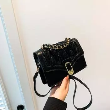 Корейская версия модной осенней маленькой сумки для женщин 2024 года, новая сумка с цепочкой из бриллиантов, персонализированная простая маленькая квадратная сумка, сумка-мессенджер чёрный
