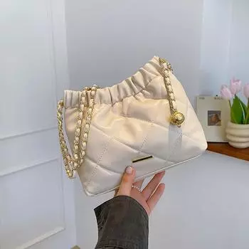 Корейская версия модной популярной сумки под мышкой, женская летняя новая сумка с цепочкой из бриллиантов, текстурная сумка-ведро через плечо белый