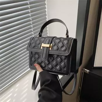 Корейская версия модной портативной маленькой сумки для женщин 2024 года, летняя новая маленькая квадратная сумка, простой иностранный стиль, ремень, пряжка через плечо белый