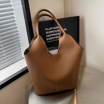 Корейская версия модной сумки-ведра с овощной корзиной 2024 года, новая универсальная сумка с узором личи, высококачественная сумка-мессенджер через плечо 39*12*27 чёрный