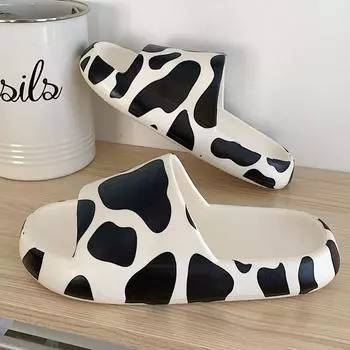 Корейская версия модные милые тапочки 2024 лето новый стиль ванная комната противоскользящие износостойкие мягкие подошвы повседневные пляжные туфли 36-37