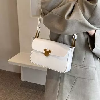 Корейская версия, нишевая сумка из мягкой кожи для женщин, новинка 2024 года, модная и модная универсальная сумка через плечо на одно плечо, маленькая квадратная форма