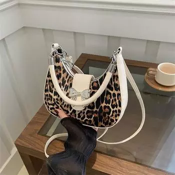 Корейская версия нишевой темпераментной женской сумки через плечо, женская сумка 2024 года, новая сумка-мессенджер, модная сумка-полумесяц чёрный