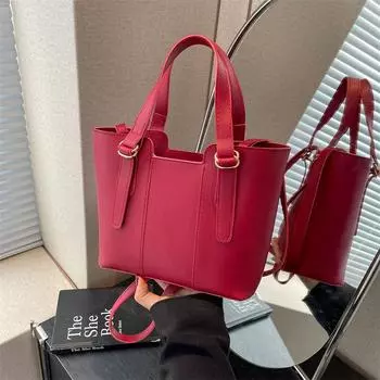 Корейская версия повседневной фактурной сумки для женщин 2024 года, новая простая сумка через плечо, портативная сумка для поездок на работу, универсальная сумка-ведро чёрный