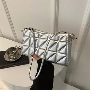 Корейская версия простой персонализированной сумки на плечо 2024 года, новая женская трендовая сумка для отдыха и поездок на работу, сумка-мессенджер в иностранном стиле, маленькая квадратная сумка чёрный