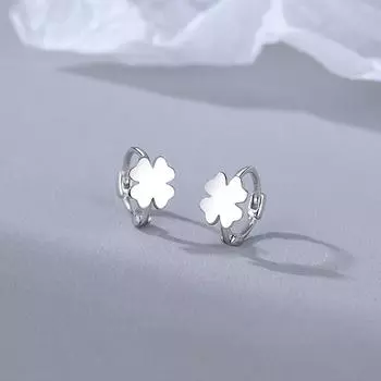 Корейская версия пуговиц для ушей в виде четырехлистного клевера для темпераментных женщин, простые мини-серьги