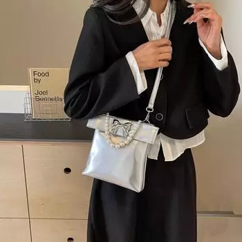 Корейская версия сумки, нишевый дизайн, жемчужная сумка, новинка весны 2024, маленькая квадратная сумка с бантом, универсальная сумка через плечо