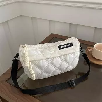 Корейская версия сумки с вышивкой ромбами большой вместимости для женщин, новая модная сумка через плечо на одно плечо, повседневная сумка-пельмень для женщин