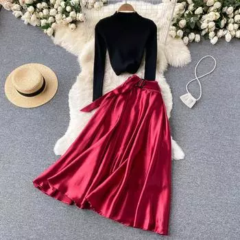 Корейская версия трикотажного приталенного кроя с ощущением старшего возраста, атласная юбка-маятник длиной до половины тела, костюм-двойка «Великолепный»