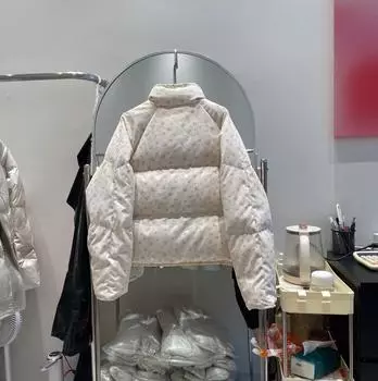 Корейский пасторальный пуховик с мелким цветочным принтом, женская новинка 2024 года, воротник-стойка, маленькая белая куртка на утином пуху, зимнее пальто S