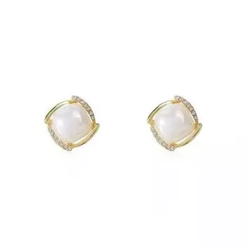 Корейский жемчуг нишевый дизайн чувство ретро французский элитный свет роскошь 2022 новые модные серьги-гвоздики белый