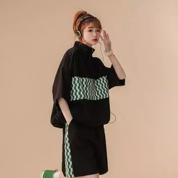 Корейский женский летний костюм: Свежий, спортивный, симпатичный, воротник-стойка, двухкомпонентный с нишевыми шортами 3XL