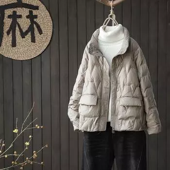 Короткая куртка-пуховик женская 2024 осень-зима новая корейская версия свободный воротник-стойка легкая и модная белая теплая куртка на утином пуху прилив S хаки