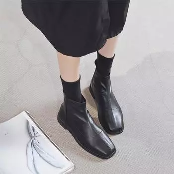 Короткие сапоги Dongdaemun с плоским дном, женские эластичные тонкие сапоги, зимняя новинка 2024 года, квадратная застежка-молния, ботинки Martin 36 хаки