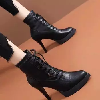 Короткие сапоги на высоком каблуке. Женские узкие сапоги с ремешками, сексуальные ботинки с острым носком на тонком каблуке. Носки на толстой подошве. Сапоги «Мартен» на водонепроницаемой платформе. 35