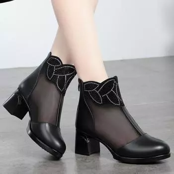 Короткие сапоги в сетку, женские новые ботинки в сетку в британском стиле, дышащие ботинки на высоком каблуке и среднем каблуке, крутые детские сапоги на тонком полом толстом каблуке 35