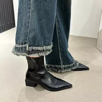 Короткие заостренные сапоги женские новые 2025 женские сапоги модные толстые каблуки тонкие сапоги нишевый дизайн сапоги Martin 35 чёрный