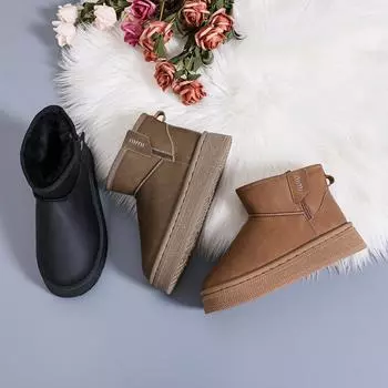 Короткие зимние ботинки на толстой подошве, женские, осень-зима 2024 года, новые хлопковые ботинки большого размера, удобные, с круглым носком, из бархата, термообувь из хлопка 35 чёрный